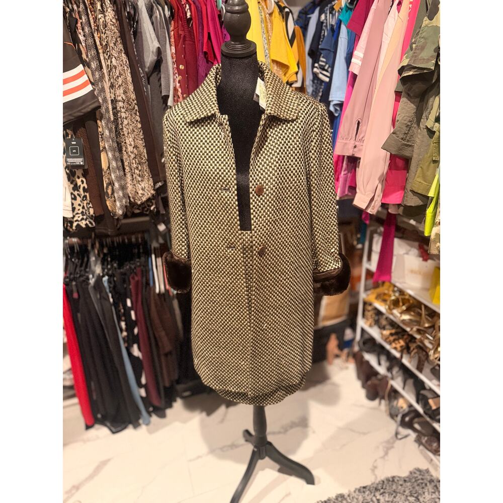 Grace Lewis Three-piece women’s suit set with brown fur accents w/tag sz 8